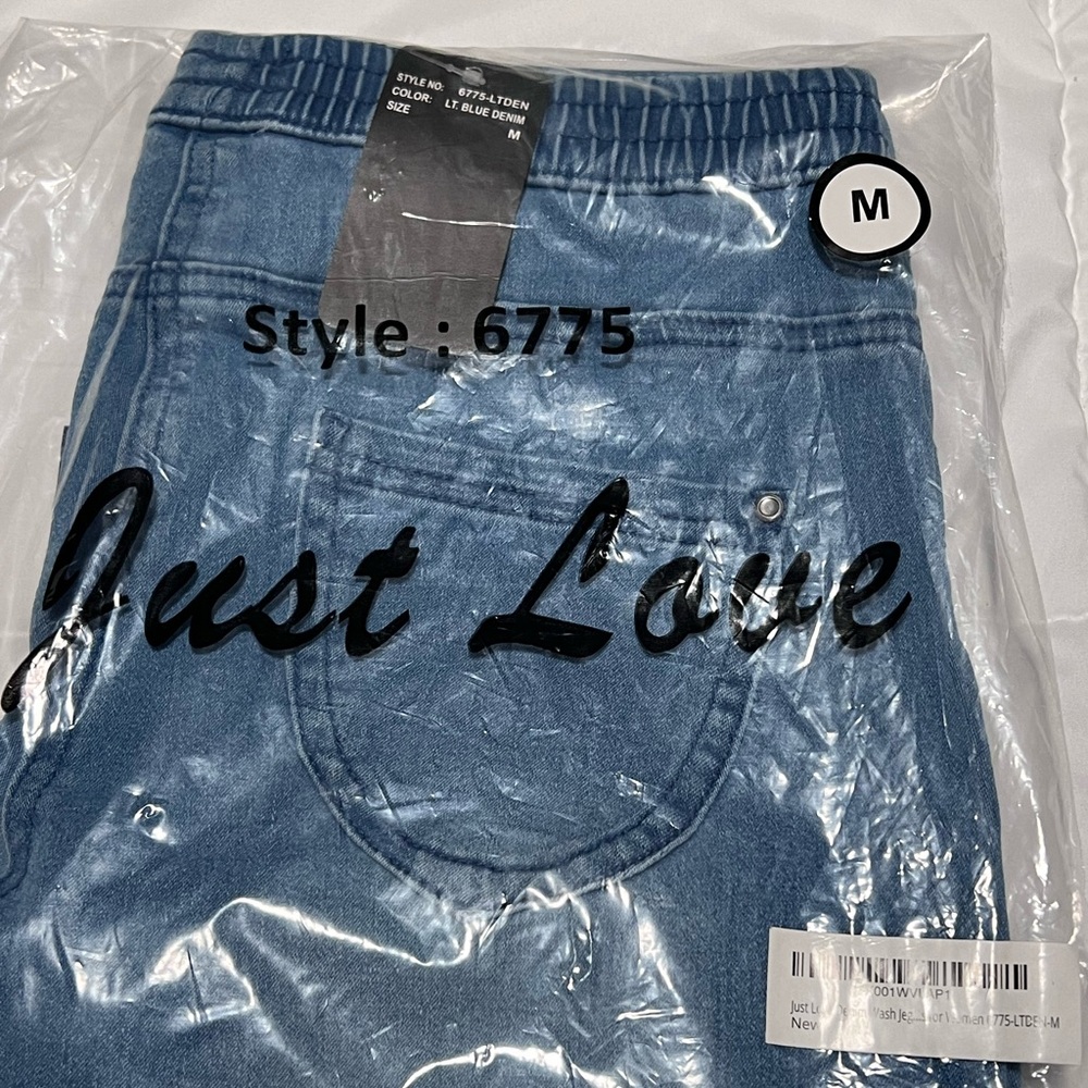 🚨 NWT - Just Love - size M - light blue denim pull on pants 🚨